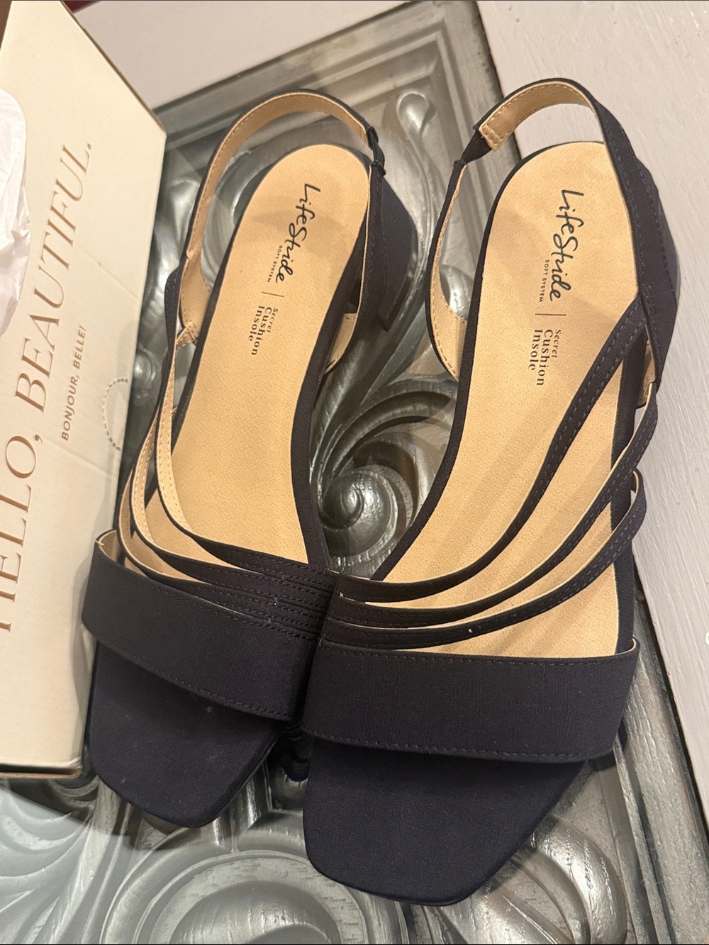 Life Stride 8.5 Joy 2 Lux Navy Strappy Low Block Heel Sandals - Picture 4 of 12